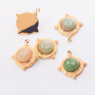 Zawieszka ze stali chirurgicznej z zielonym fluorytem w kolorze złotym 16mm