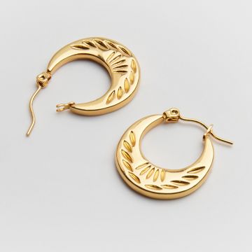 Kolczyki ze stali chirurgicznej ozdobne kółko z listkami laurowymi w kolorze złotym 21mm PVD