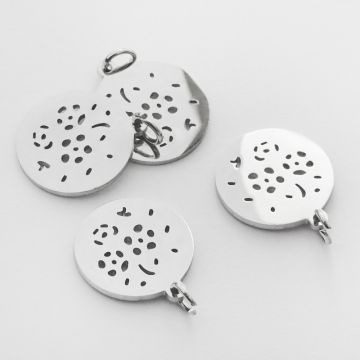 Zawieszka ze stali chirurgicznej kółko wycinane w kolorze srebrnym 15mm