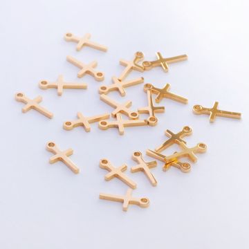 Zawieszka ze stali chirurgicznej krzyż prosty w kolorze złotym 12,5mm