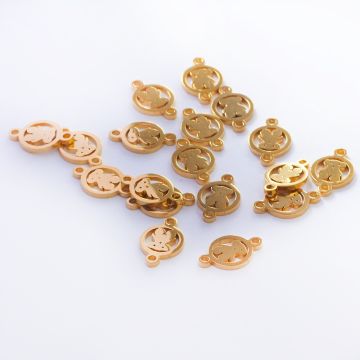 Łącznik  ze stali chirurgicznej miś w kółku w kolorze złotym 11,8mm