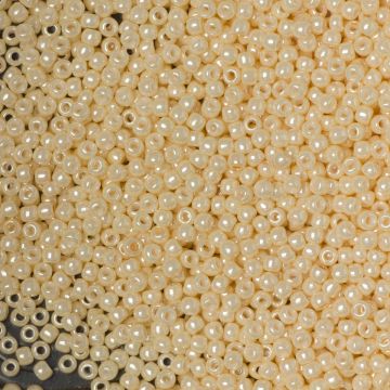 Koraliki TOHO Round 11/0 Opaque-Lustered Lt Beige