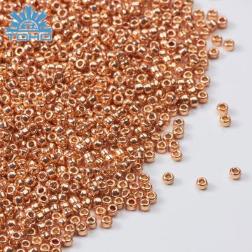 Koraliki TOHO Round 15/0 Permanent Finish Galvanized Rose Gold