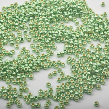 Koraliki TOHO - Round 8/0  Permafinish - Galvanized Green Apple