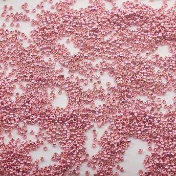 Koraliki TOHO - Round 15/0  PermaFinish - Galvanized Pink Lilac