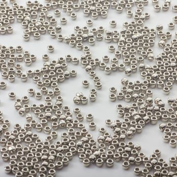 TOHO Round 8/0  Olympic Silver