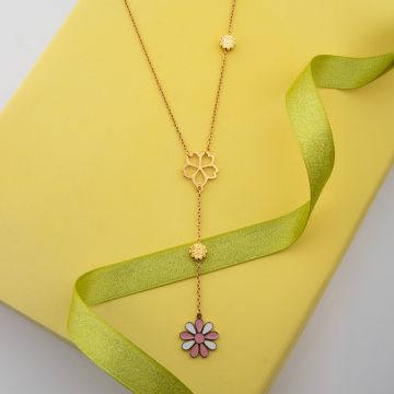 Naszyjnik z kwiatkami w kolorze złotym
