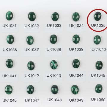 Malachit naturalny kaboszon owal 10mm