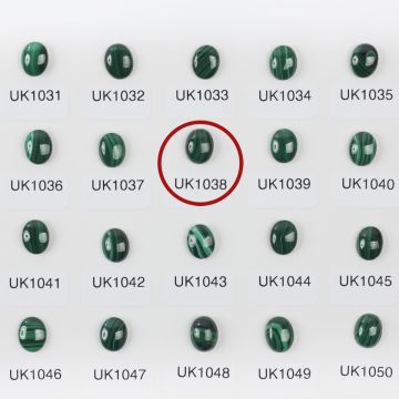 Malachit naturalny kaboszon owal 10,2mm