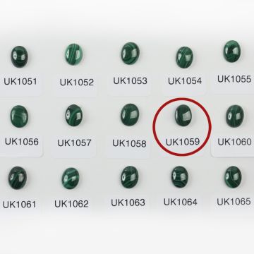 Malachit naturalny kaboszon owal 9,9mm