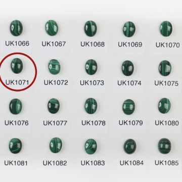 Malachit naturalny kaboszon owal 10mm