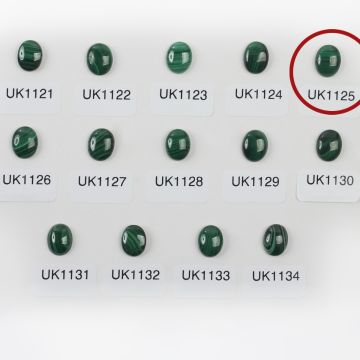 Malachit naturalny kaboszon owal 10,4mm