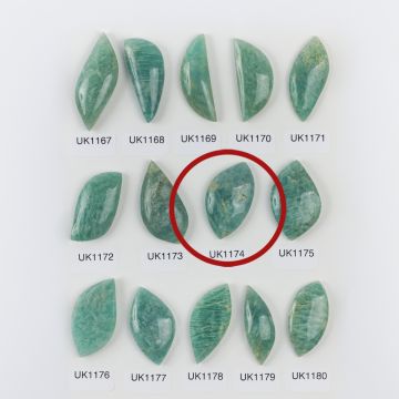 Amazonit kaboszon nieregularny 35mm Amazonit kaboszon nieregularny 35mm