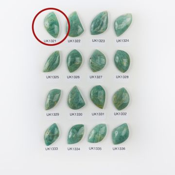 Amazonit kaboszon nieregularny 32,5mm