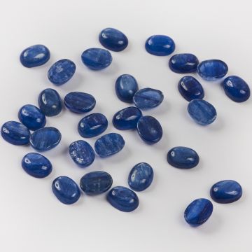 Kianit kaboszon owal 7-9mm