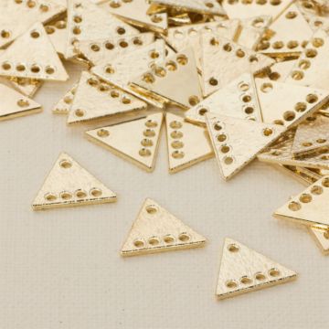 Baza z dziurkami trójkąt 13x15 mm