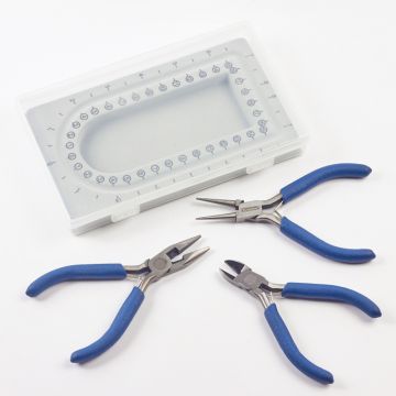 Czteroczęściowy zestaw podróżniczy 18x11x2,8cm Czteroczęściowy zestaw podróżniczy 18x11x2,8cm