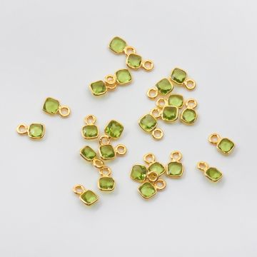 Peridot  kwadrat fasetowany w okuciu AG925 4mm