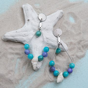 Kolczyki z masy perłowej w pastelowych odcieniach z muszelką