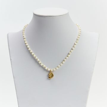 Naszyjnik z masą perłową, koralikami Toho i zawieszką muszelką