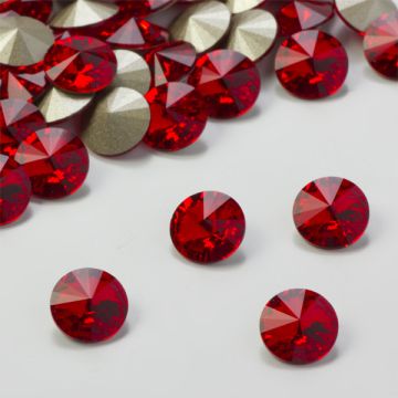 Swarovski rivoli stone light siam 8mm