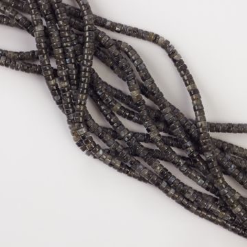 Larvikit krążek 4x2mm