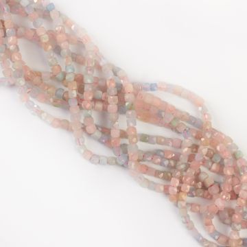 Morganit kostka fasetowana 4mm