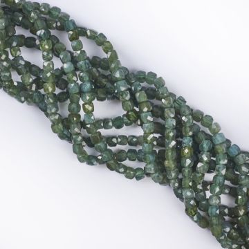 Zielony apatyt kostka fasetowana 5x5mm