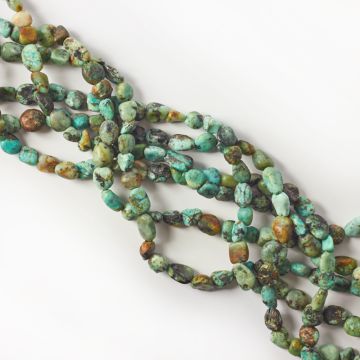 Turkus naturalny bryłka nieregularna 4x10mm