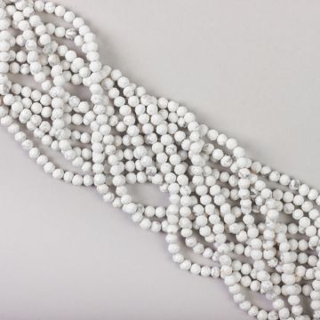 Biały howlit kulka fasetowana 4mm