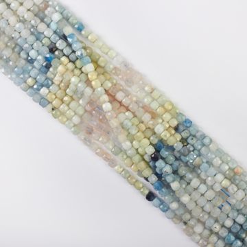 Akwamaryn kostka fasetowana cieniowana 4-4,5mm