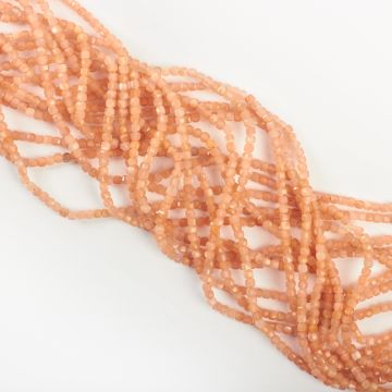 Kamień słoneczny kostka fasetowana 3x2,5mm