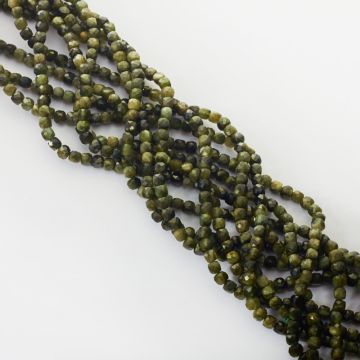 Zielony turmalin kostka fasetowana 4mm