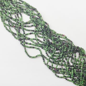 Zoisyt z rubinem kulka fasetowana 3,5mm