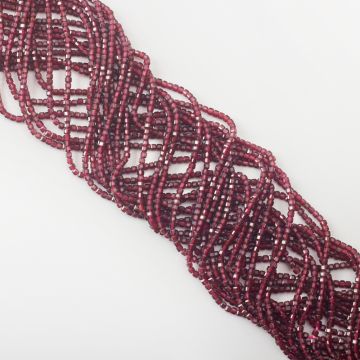 Granat kostka fasetowana 2,5mm - na sznury