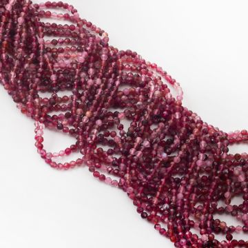 Kryształ górski truskawkowy kulka fasetowana 4mm