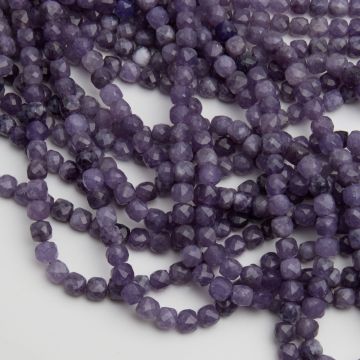 Jadeit ametystowy kostka fasetowana 7mm