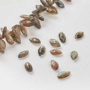 Zawieszka migdał fasetowany labradoryt 12-16mm