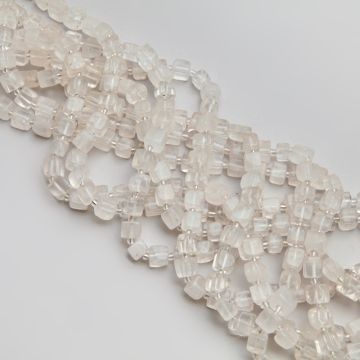 Kryształ górski kostka nieregularna 8x8mm