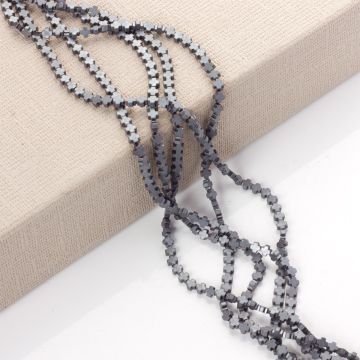 Hematyt krzyż równoramienny mat natural 4x4mm