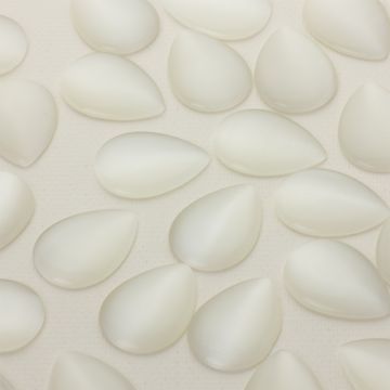 Kocie oko kaboszon łezka biały 25x18mm