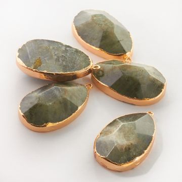 Labradoryt owal w okuciu zawieszka 40mm