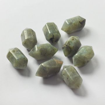 Labradoryt zawieszka grot 30mm