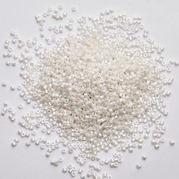 Koraliki Matsuno 11/0 Opaque Snowflake