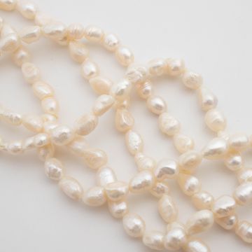 Perły hodowlane słodkowodne rice 7-8mm - na sznurze