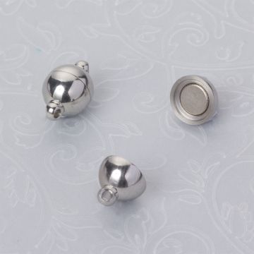 Zapięcie magnetyczne kulka ze stali chirurgicznej w kolorze srebrnym 7,5mm