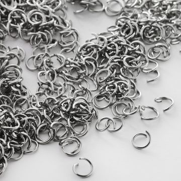 Kółeczka ze stali chirurgicznej w kolorze srebrnym 6x0,8mm