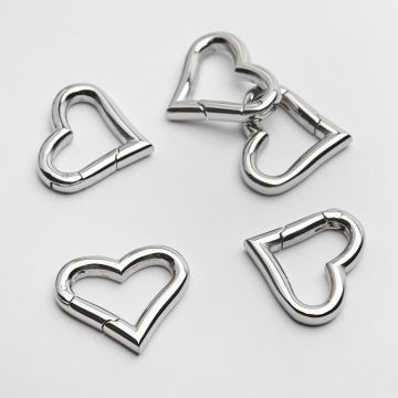 Zapięcie ozdobne serce ze stali chirurgicznej w kolorze srebrnym 17x20mm