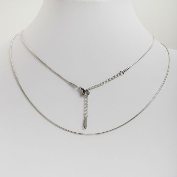 Łańcuszek ze stali chirurgicznej żmijka w kolorze srebrnym 45cm