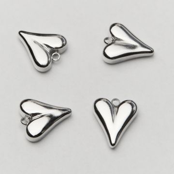 Zawieszka ze stali chirurgicznej dzikie serce w kolorze srebrnym 13,5mm